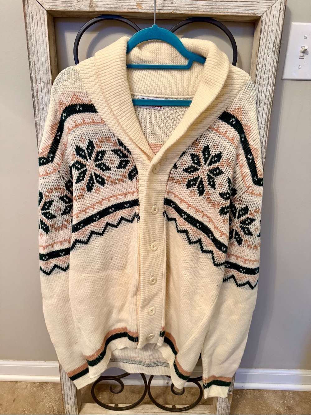 Tuxan Vintage 70s Men’s Nordic Fair Isle Snowflake Shawl Collar Cardigan USA L